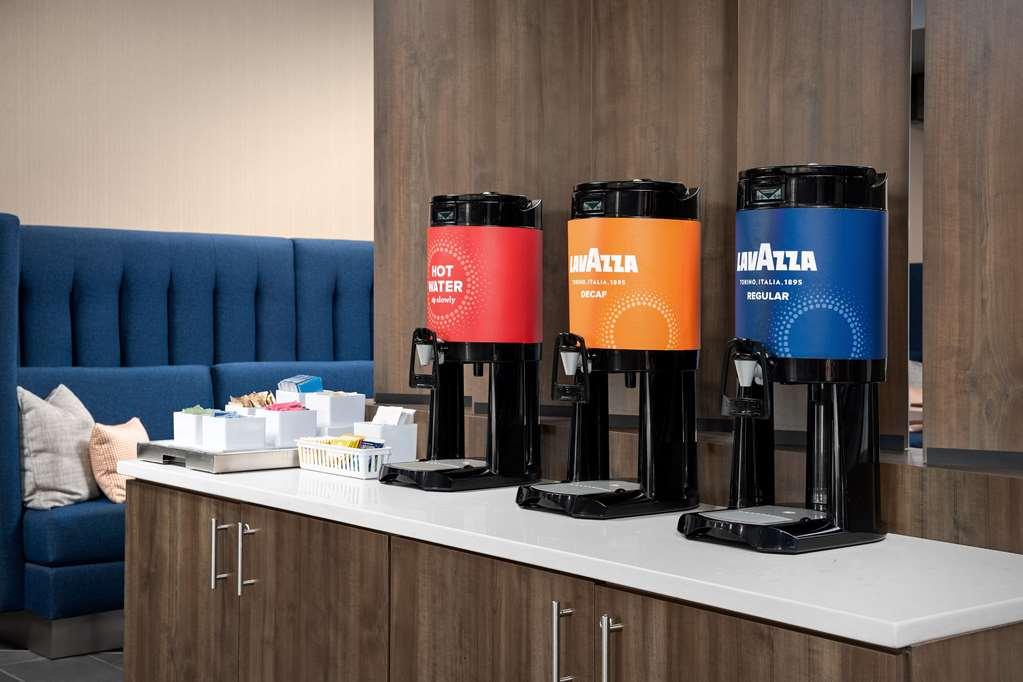 Tru By Hilton Jacksonville Airport I-95 Restaurant photo